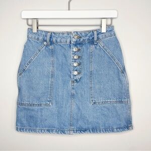 TOPSHOP Light Blue Denim Mini Skirt Size 2